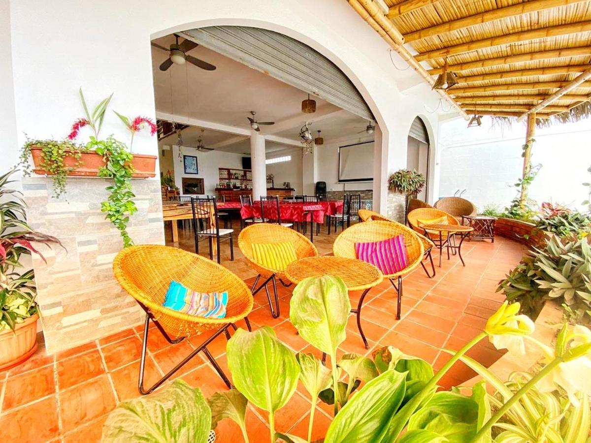 Whale House Hotel Puerto López Exterior foto